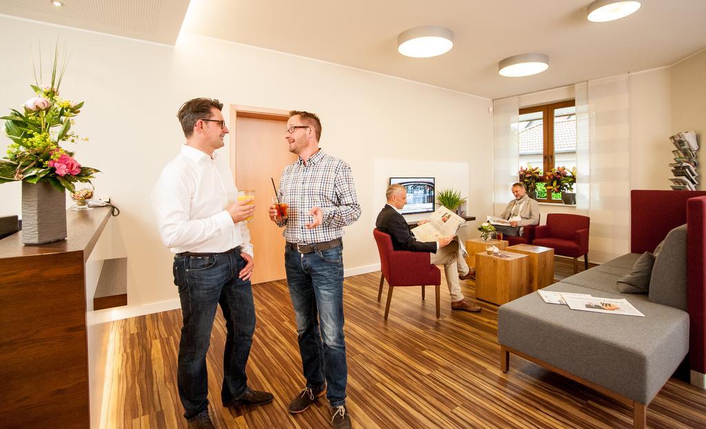 Hotel Hollmann Halle  Bagian luar foto