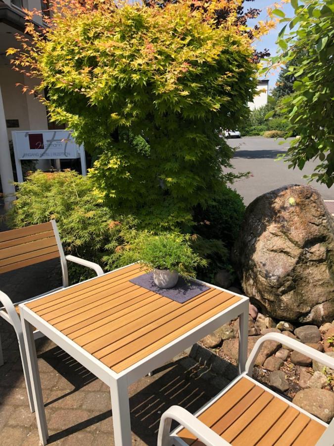 Hotel Hollmann Halle  Bagian luar foto